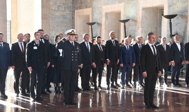 ANTİAD ailesi Ata'nın huzurunda