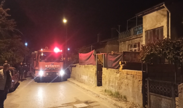 Askerden izne geldi, arkadaşlarıyla oturduğu ev yandı