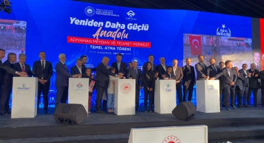 Bakan Kurum: "130 bin depremzede ailemizi yuvalarına kavuşturduk"
