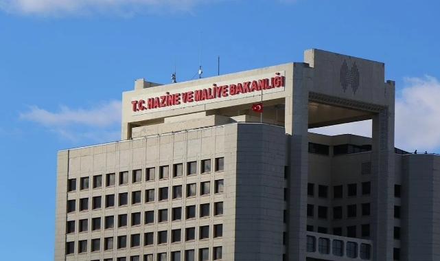 Bakanlık: Büyüme, ılımlı ve dengeli seyrediyor