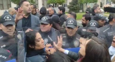 Batman’da DEM Partililer belediyeye girmeye çalıştı: 2 gözaltı