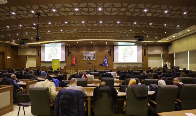 Bursa Büyükşehir Belediyesi personeline ‘Etkili iletişim ve beden dili’ eğitimi