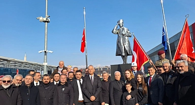 Bursa'da Atatürk Heykeli törenle açıldı