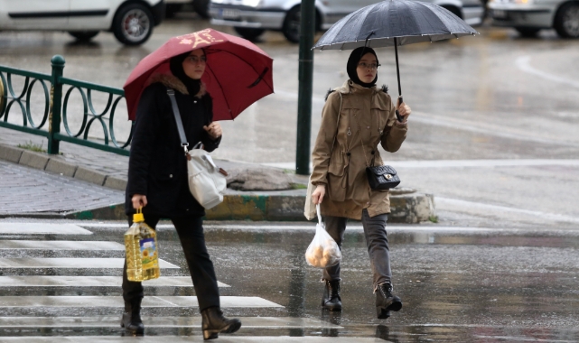 Bursa'da aylık ortalama yağışın yarısı bir günde yağdı