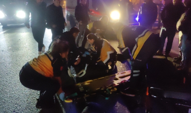 Bursa'da motosiklet traktör römorkuna çarptı  