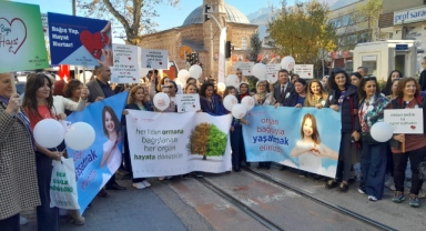 Bursa'da Organ Bağışı Haftası etkinlikleri farkındalık yürüyüşüyle başladı