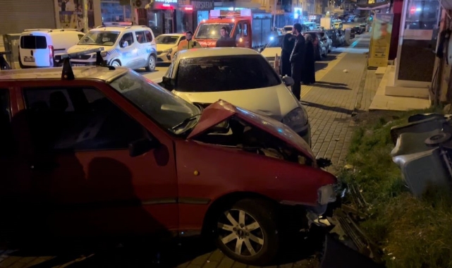 Bursa'da ortalık savaş alanına döndü! Sürücü yaya olarak kaçtı
