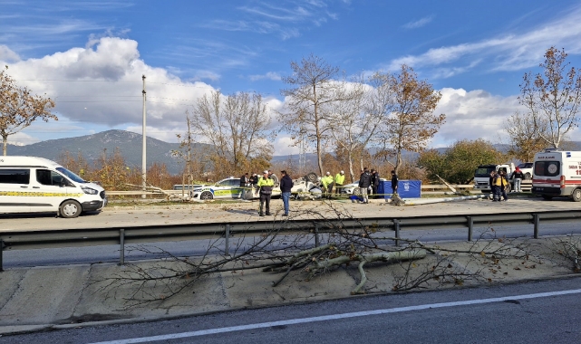 Bursa'da takla atan kamyonette 2 kişi hayatını kaybetti
