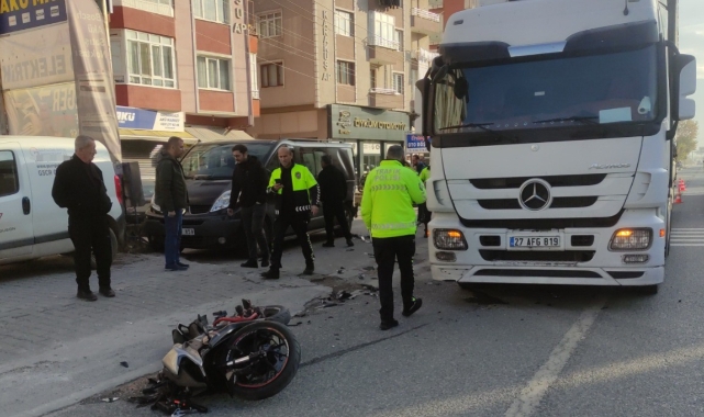 Bursa'da tek teker üzerinde gitmek isterken kaza yaptı