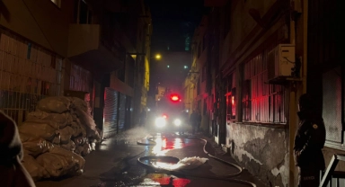Bursa'da tekstil malzemesi üreten işyerinde korkutan yangın