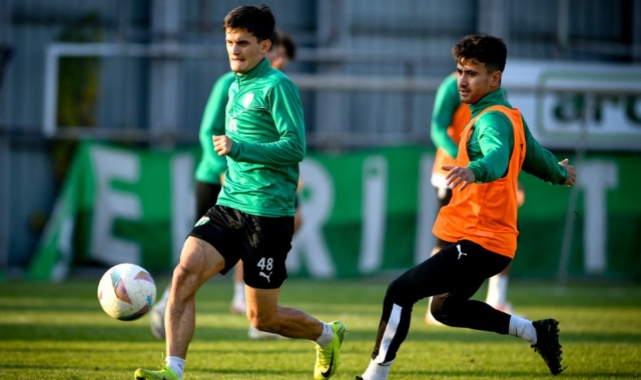 Bursaspor, Artvin Hopaspor maçının hazırlıklarına devam etti
