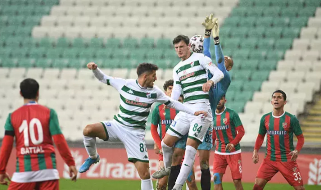 Bursaspor'un rakibi ile arasındaki puan farkı 4'e yükseldi!