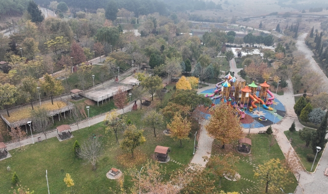 Büyükşehirden parklarda bitki çalışması