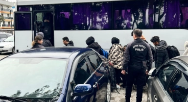 Çanakkale'de 27 Afganistan uyruklu şahıs yakalandı