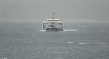 Çanakkale-Eceabat seferleri lodos sebebiyle iptal edildi