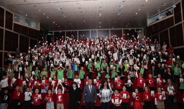 Çocuklara kitap söyleşilerinde konu Cumhuriyet'in değerleri