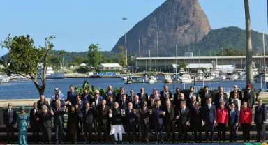 Cumhurbaşkanı Erdoğan'dan G20 liderleriyle aile fotoğrafı!