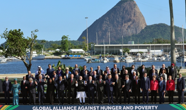 Cumhurbaşkanı Erdoğan'dan G20 liderleriyle aile fotoğrafı!