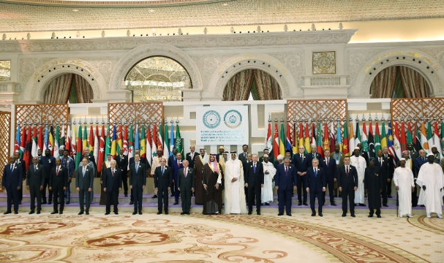 Cumhurbaşkanı Erdoğan Riyad’da aile fotoğrafı çekimine katıldı