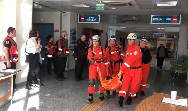 Deprem tatbikatında 13 yaralının tahliyesi yapıldı