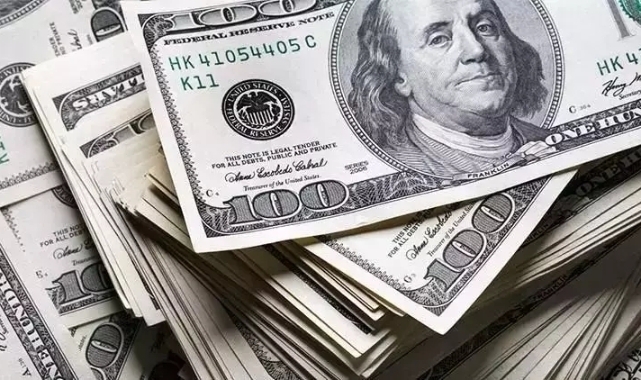 Dolar yükseldi, Euro düştü!