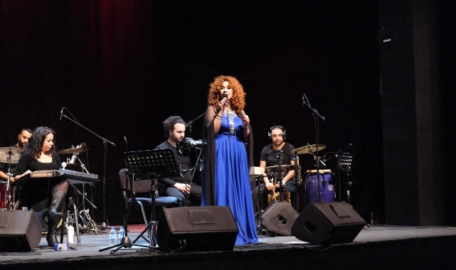 "Dünya sesleri Bursa'da" konserleri Lena Chamamyan ile başladı 