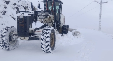 Elazığ'da kar nedeniyle kapanan 127 köy yolu ulaşıma açıldı
