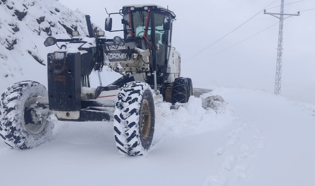 Elazığ'da kar nedeniyle kapanan 127 köy yolu ulaşıma açıldı