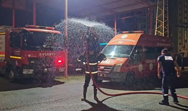 Emekli olan itfaiye erine sulu elveda