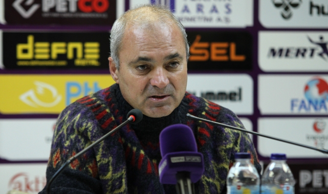 Ersan Parlatan: İlk maçımızda çok güzel bir galibiyet oldu