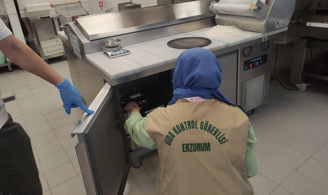 Erzurum’da gıda satışı yapan işyerleri denetlendi
