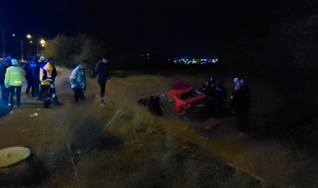 Erzurum'da yoldan çıkan otomobil ağaçlara çarptı: 1 ölü, 3 yaralı