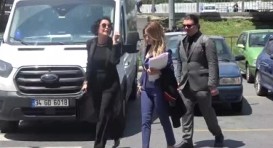 Eski manken Deniz Akkaya hakkında gözaltı kararı   