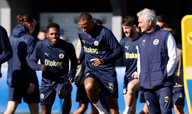 Fenerbahçe’nin AZ Alkmaar maçı kamp kadrosu açıklandı   