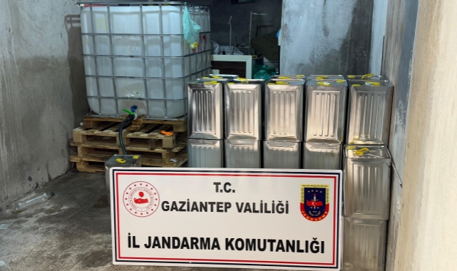Gaziantep'te litrelerce sahte zeytinyağı ele geçirildi