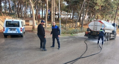 Gemlik Belediyesinden yola beton döken firmaya ceza