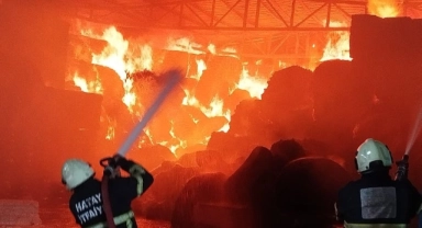 Hatay'da pamuk fabrikasındaki yangın kontrol altına alındı
