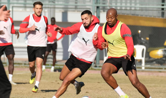 Hatayspor tam kadro antrenman yaptı
