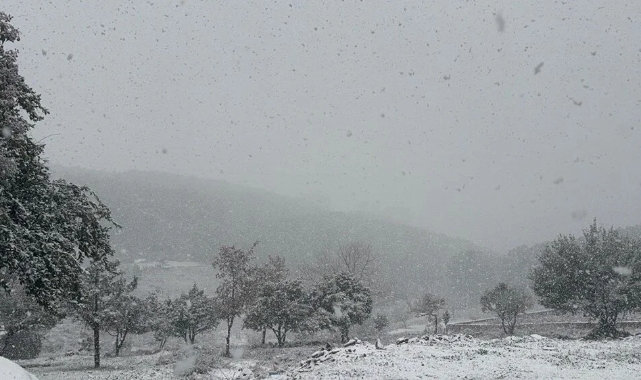 İstanbul'a beklenen kar geldi!