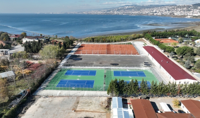 İzmit Tenis Merkezi'nde sona gelindi