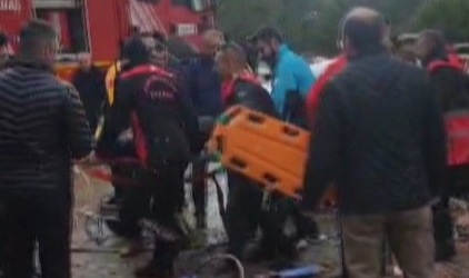 Kahramanmaraş’ta okulda duvarın çökmesi sonucu yaralananlar kurtarıldı