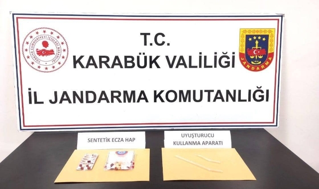 Karabük'te 3 şahsın üzerinden sentetik ecza hap ele geçirildi