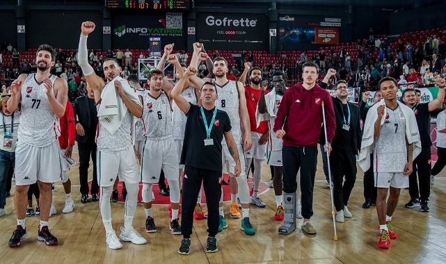 Karşıyaka Basketbol iç sahada kayıpsız ilerliyor