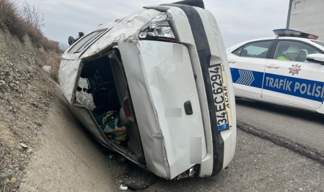 Kastamonu D100'de otomobil yan yattı
