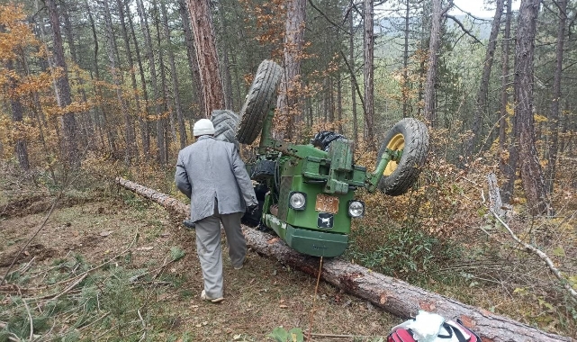 Kastamonu'da devrilen traktörün altında kalan sürücü öldü