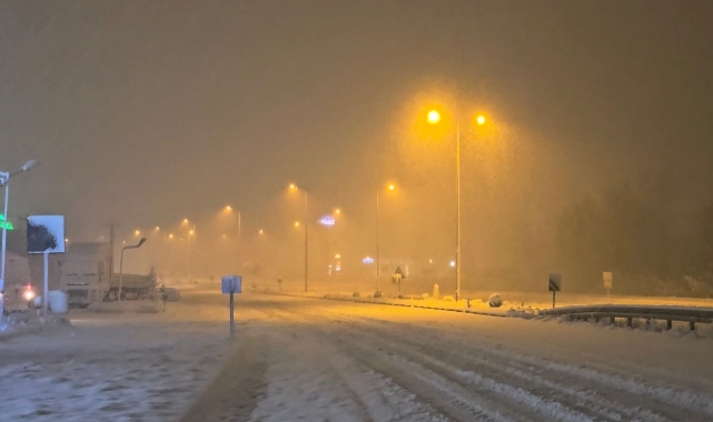 Kastamonu'da kar yağışı devam ediyor