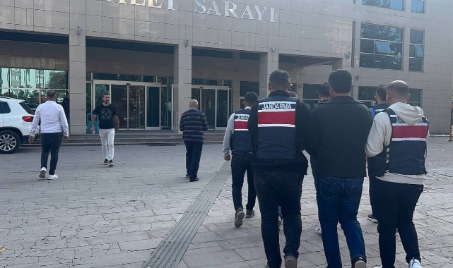 Kilis'te PKK/PYD/YPG üyesi 2 şahıs yakalandı   