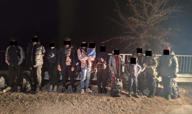 Kırklareli'nde 190 kaçak göçmen yakalandı   