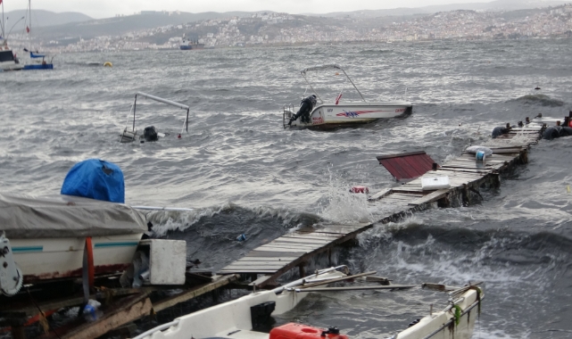 Kocaeli'de tekneler teker teker battı
