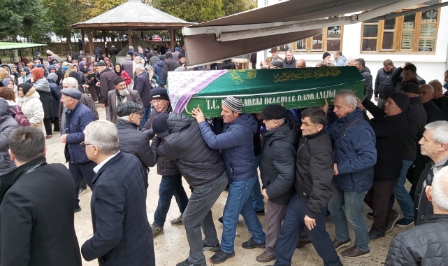 Kocası tarafından baltayla canice katledilen kadın son yolculuğuna uğurlandı